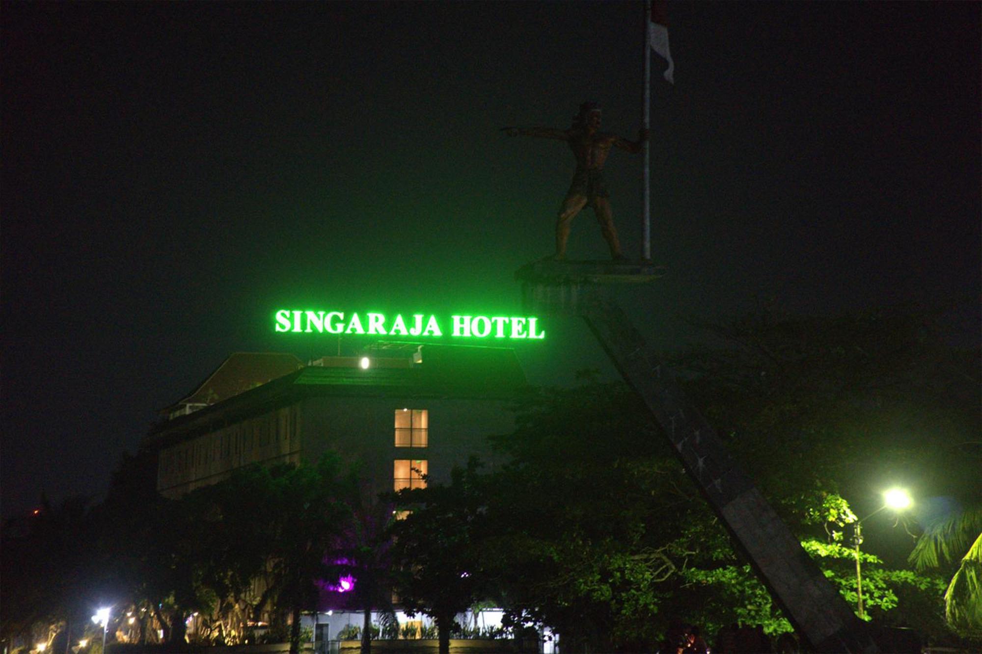 シンガラジャ ホテル Singaraja エクステリア 写真