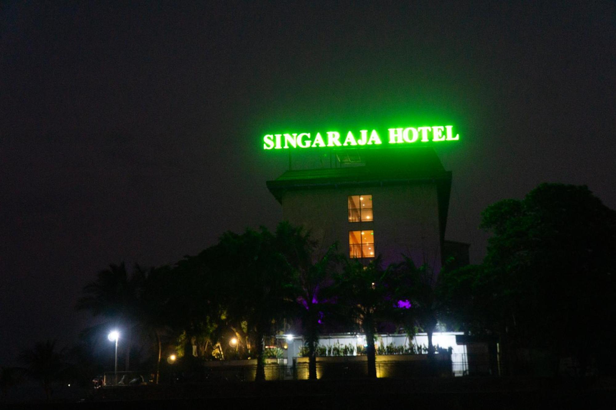 シンガラジャ ホテル Singaraja エクステリア 写真